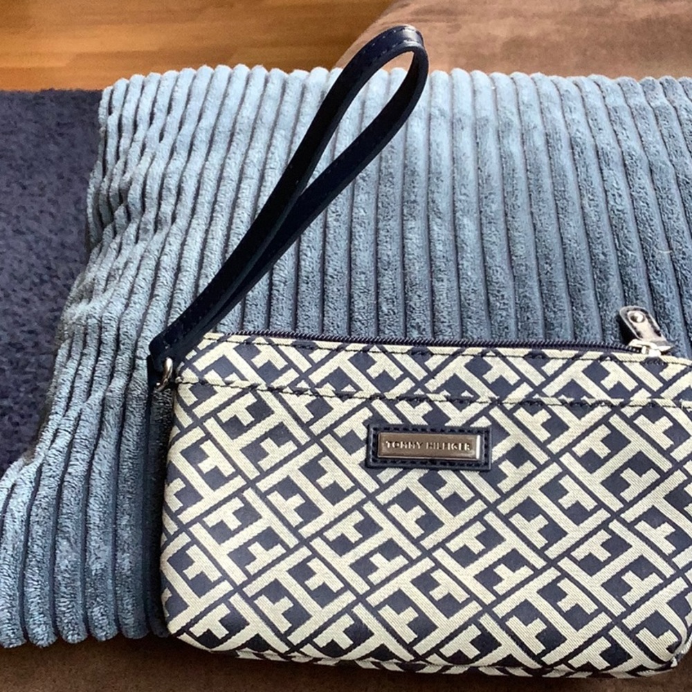 Tommy Hilfiger Wristlet